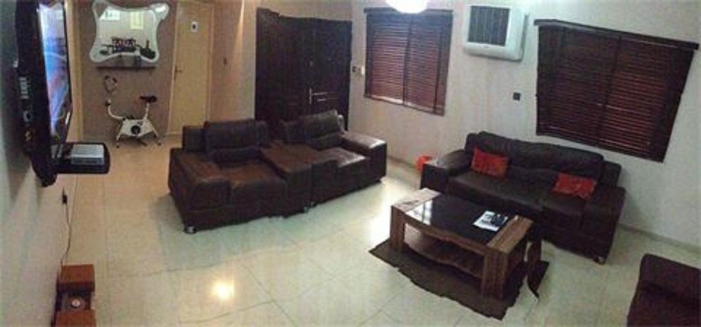 Number 95 Suites Lagos Bagian luar foto