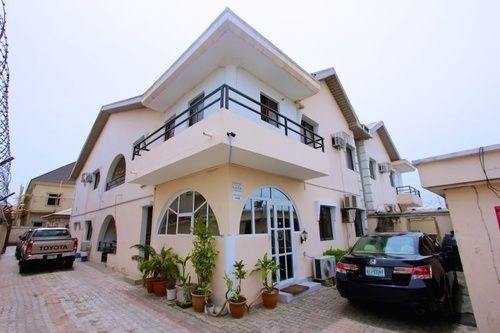 Number 95 Suites Lagos Bagian luar foto